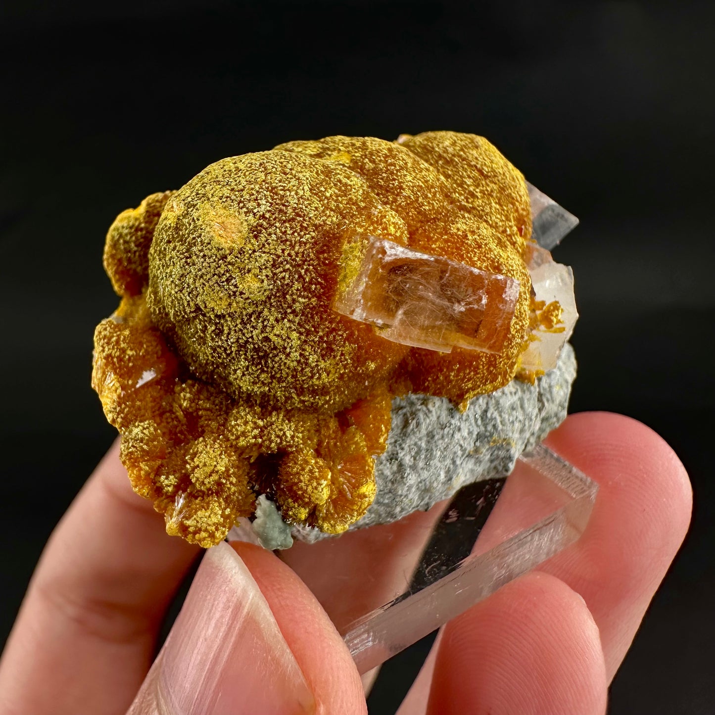 Barite on Orpiment (Peru) | mineral specimen