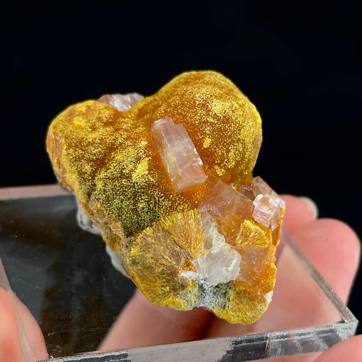 Barite on Orpiment (Peru) | mineral specimen