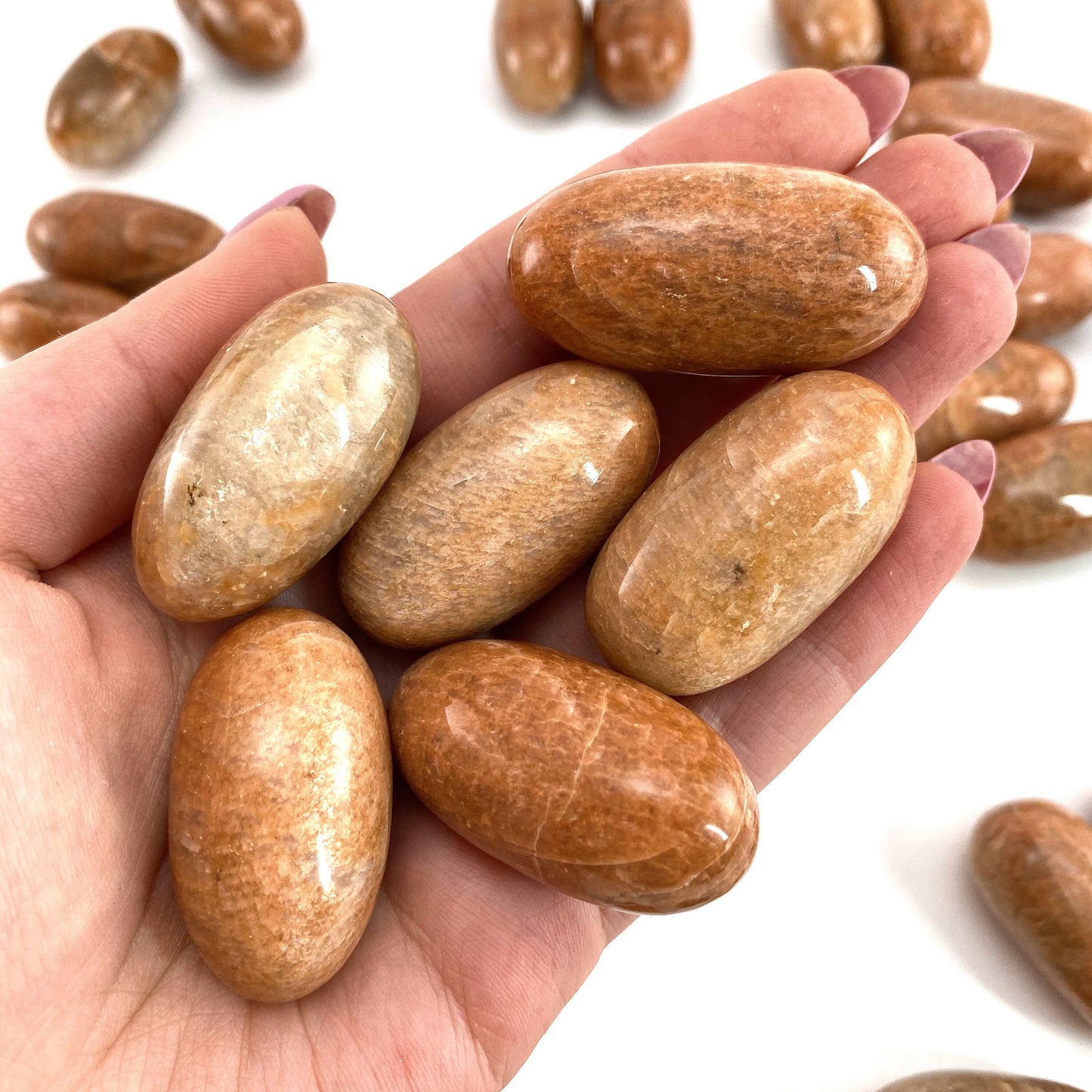 ONE Polished Peach Moonstone, peach moonstone, tumbled moonstone, peach moonstone tumble, moonstone palm stone