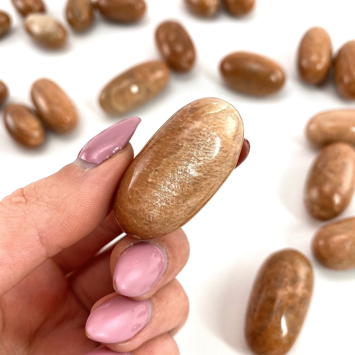 ONE Polished Peach Moonstone, peach moonstone, tumbled moonstone, peach moonstone tumble, moonstone palm stone