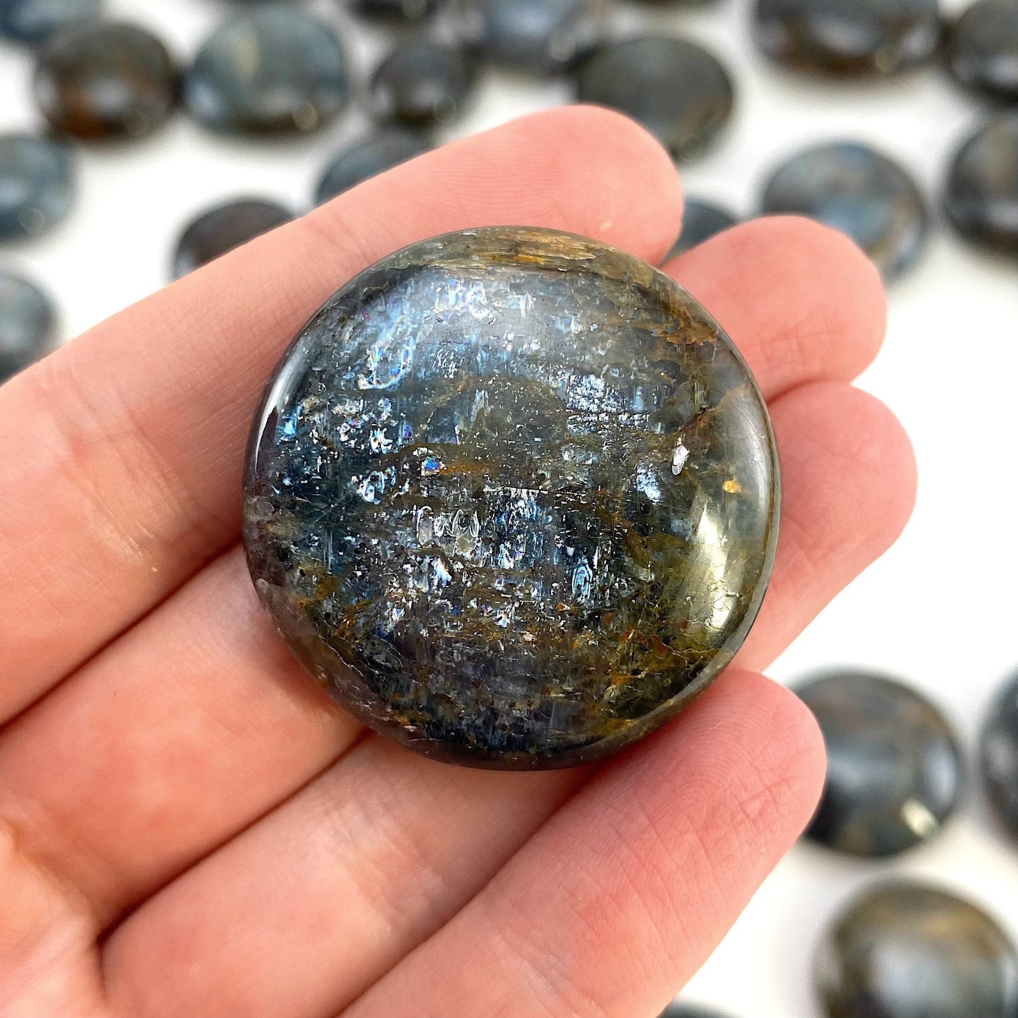 Blue Kyanite Round Coin, kyanite palmstone, pocket stone, worry stone, blue kyanite, kyanite crystal