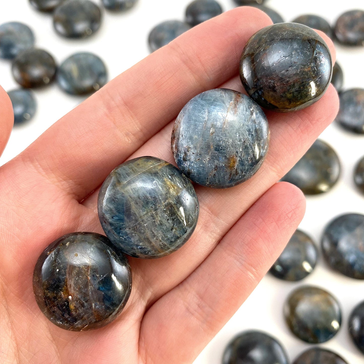 Blue Kyanite Round Coin, kyanite palmstone, pocket stone, worry stone, blue kyanite, kyanite crystal