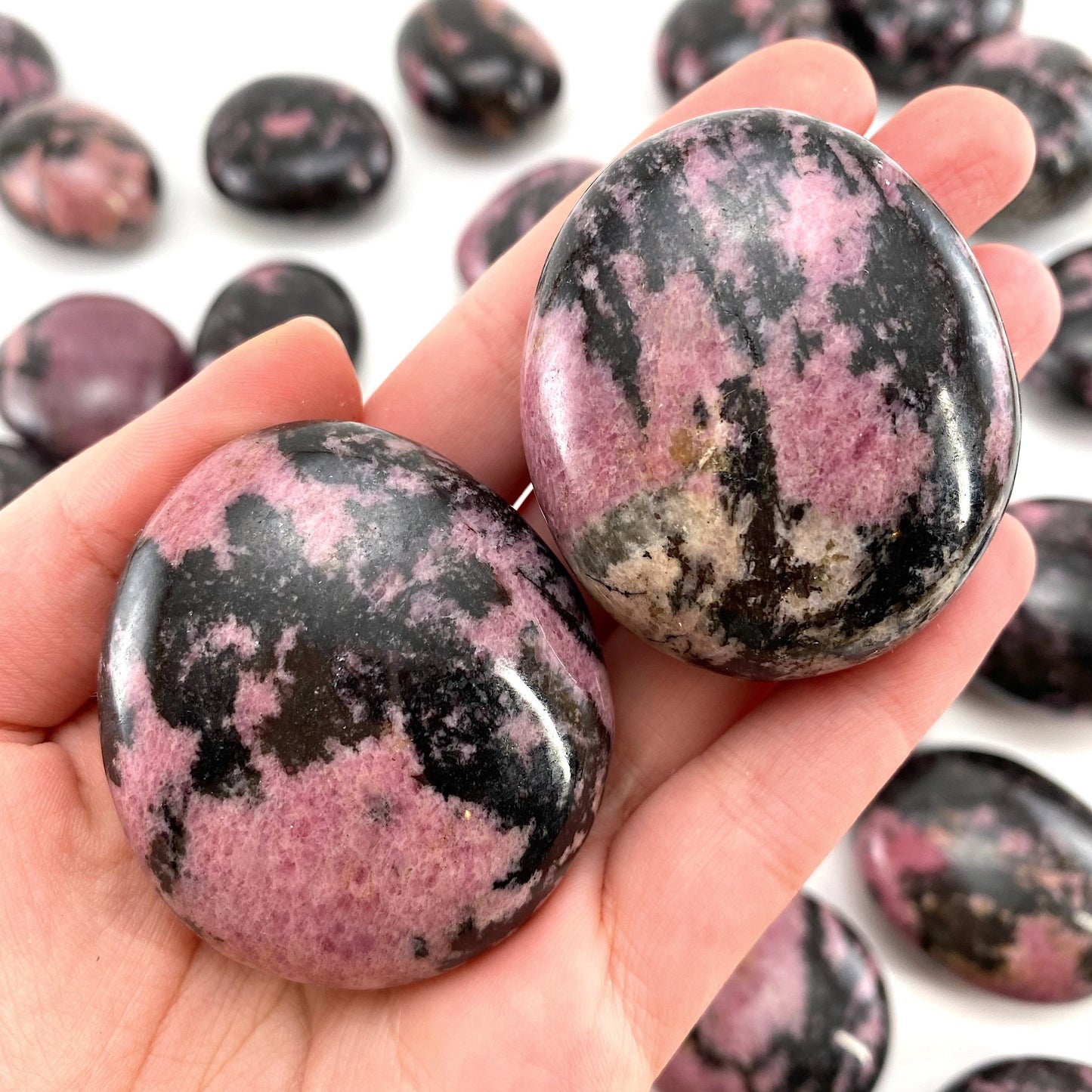 Rhodonite Palm Stone, Rhodonite palmstone, polished Rhodonite, crystal palm stone