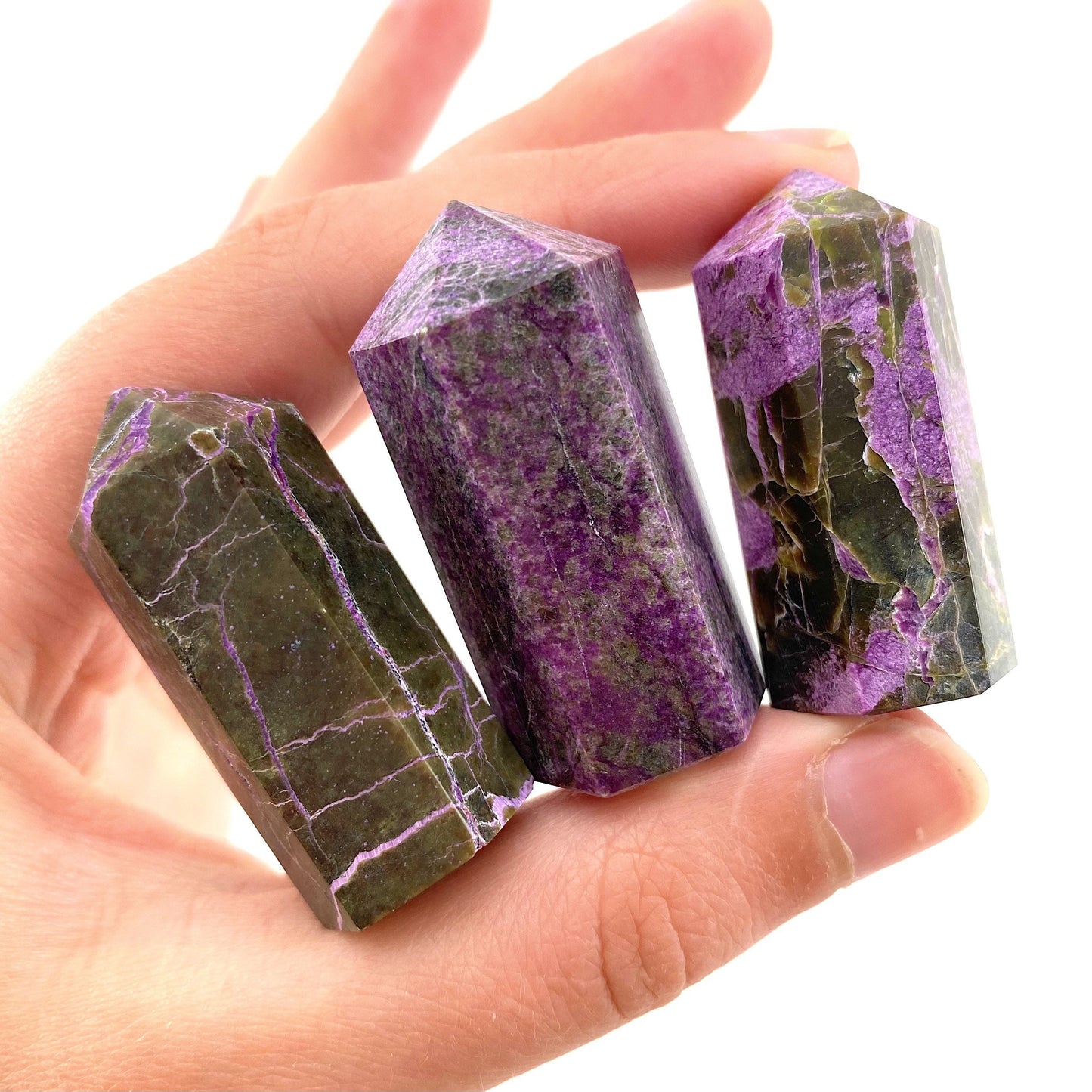 Stichtite & Serpentine Point | stichtite tower, crystal point, atlantisite point, Stichtite in serpentine