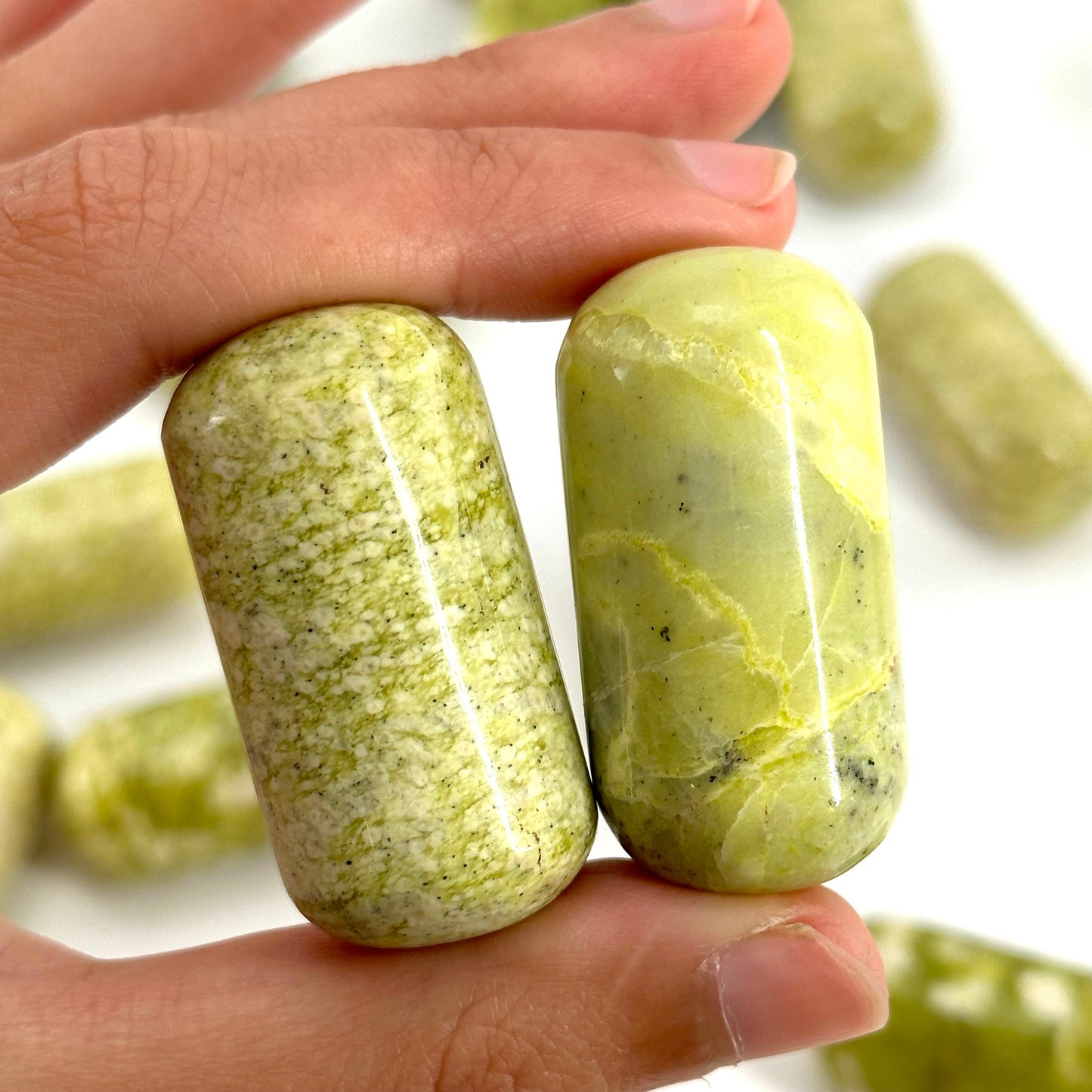 ONE Polished Serpentine, natural green serpentine, polished serpentine, serpentine tumble, serpentine crystal, tumbled stones