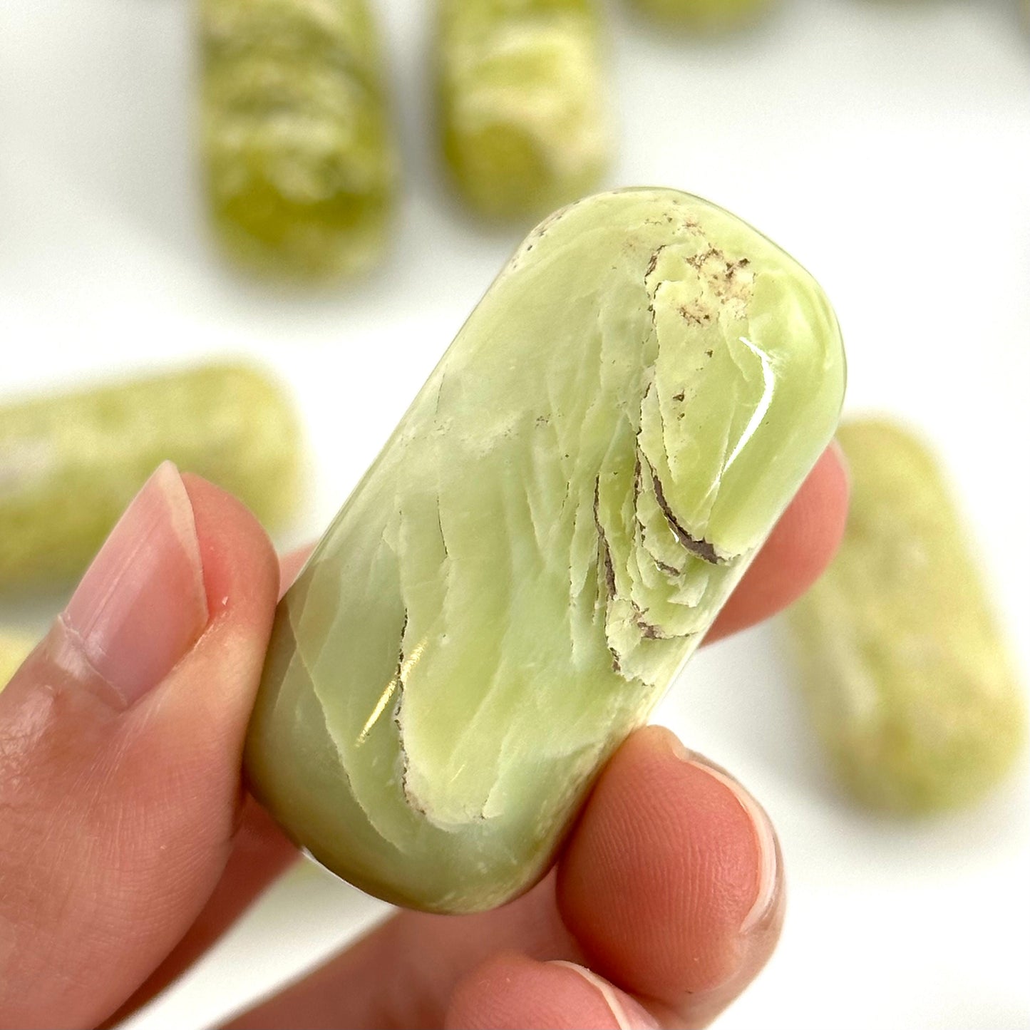 ONE Polished Serpentine, natural green serpentine, polished serpentine, serpentine tumble, serpentine crystal, tumbled stones