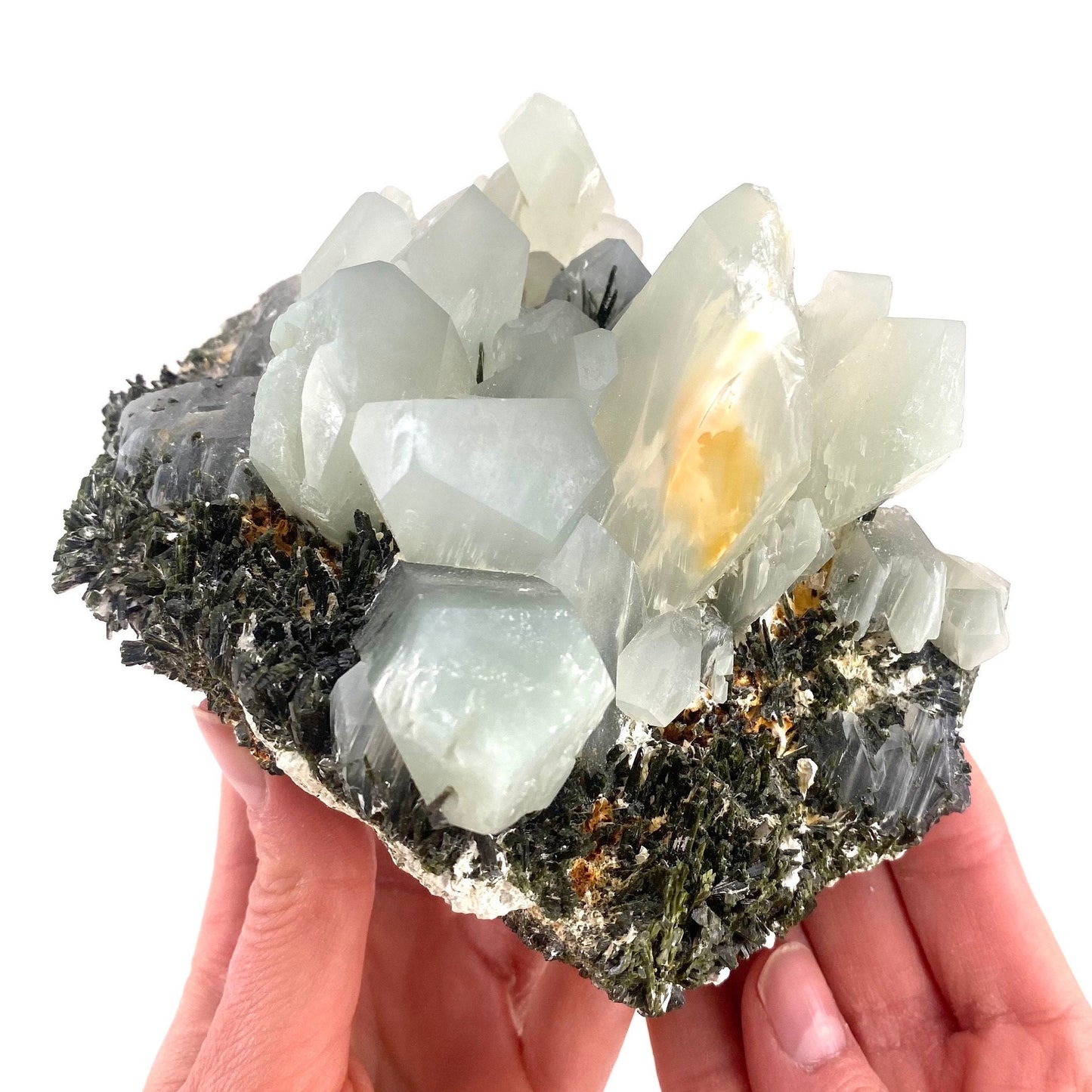 XXL Yellow bone quartz cluster with epidote inclusions (Pakistan) | halloysite quartz, epidote quartz, green epidote, mango quartz