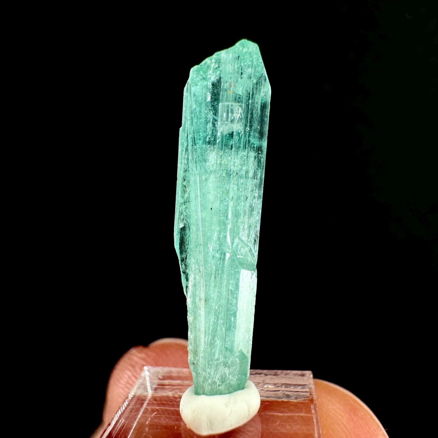 Beryl var. Emerald (Nigeria) | natural emerald, emerald crystal, mineral specimen