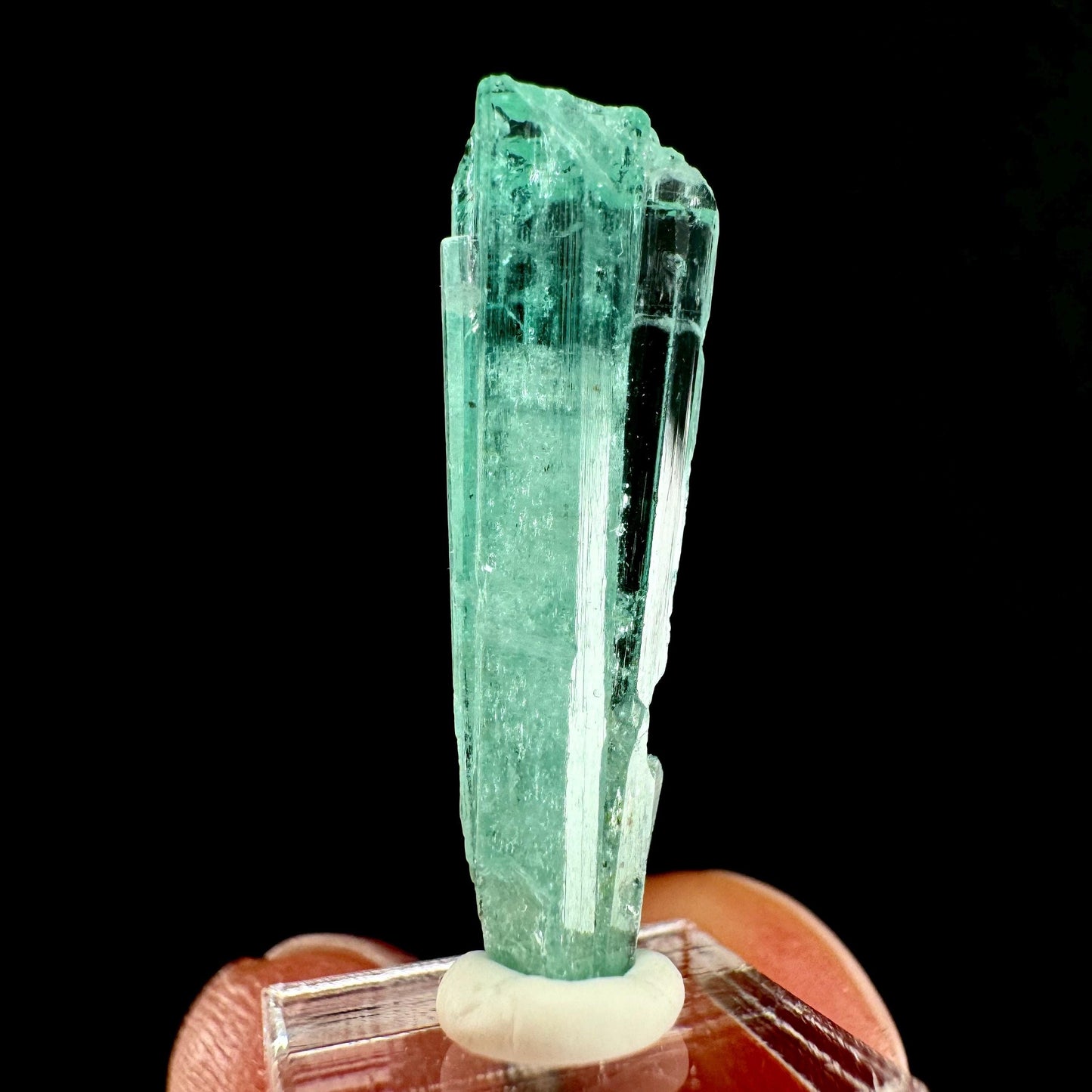 Beryl var. Emerald (Nigeria) | natural emerald, emerald crystal, mineral specimen