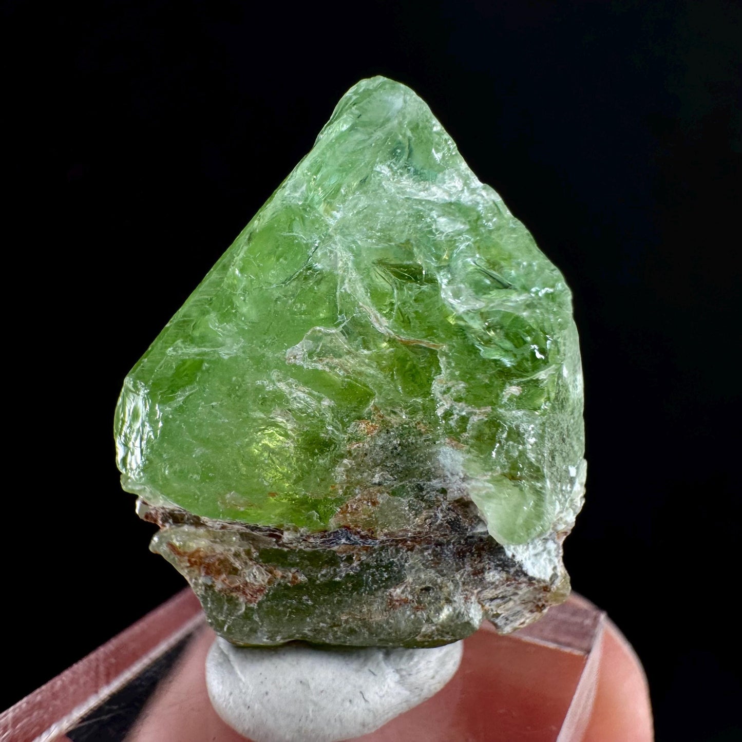 Naturally terminated peridot crystal (Pakistan) | raw peridot, natural peridot, peridot crystal, peridot point