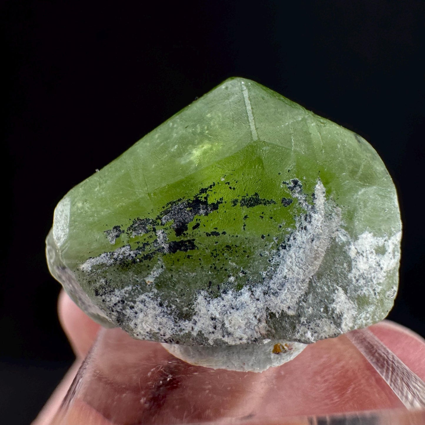 Peridot (Pakistan) | naturally terminated peridot crystal, mineral specimen