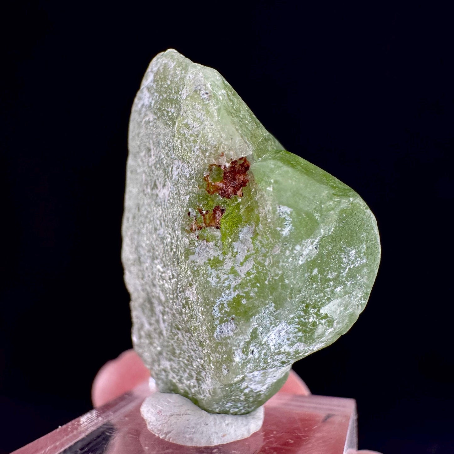 Peridot (Pakistan) | naturally terminated peridot crystal, mineral specimen