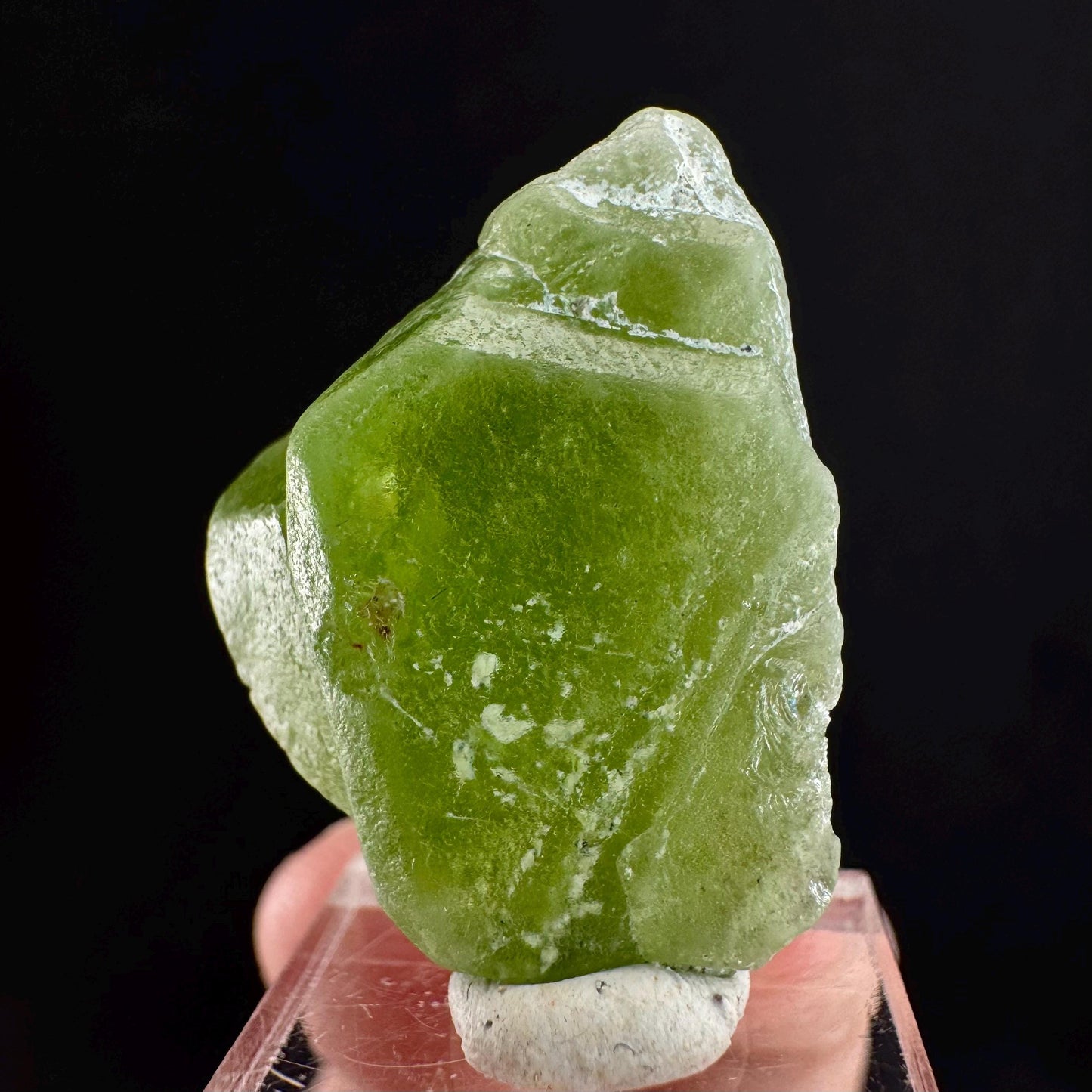Peridot (Pakistan) | naturally terminated peridot crystal, mineral specimen