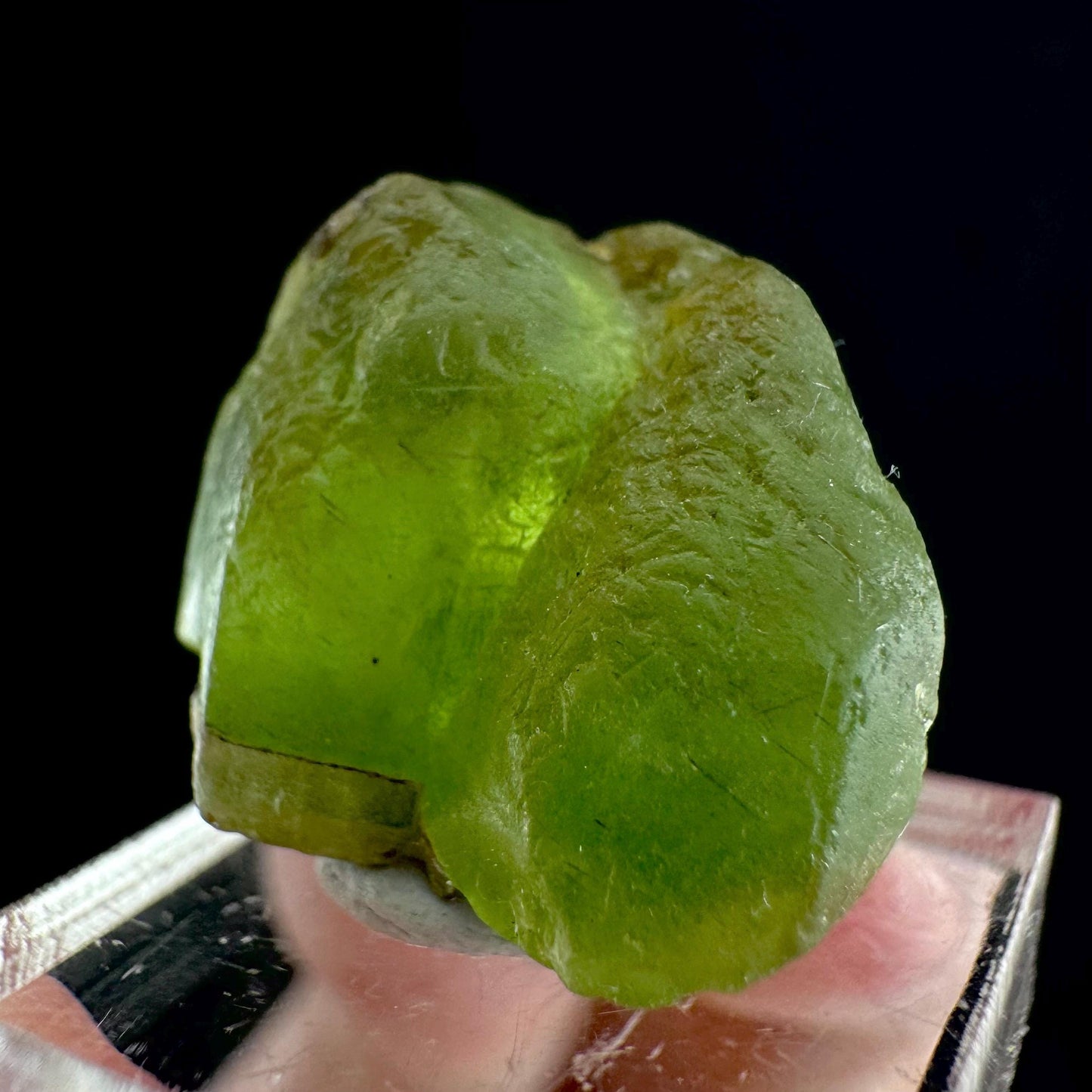 Peridot (Pakistan) | naturally terminated peridot crystal, mineral specimen