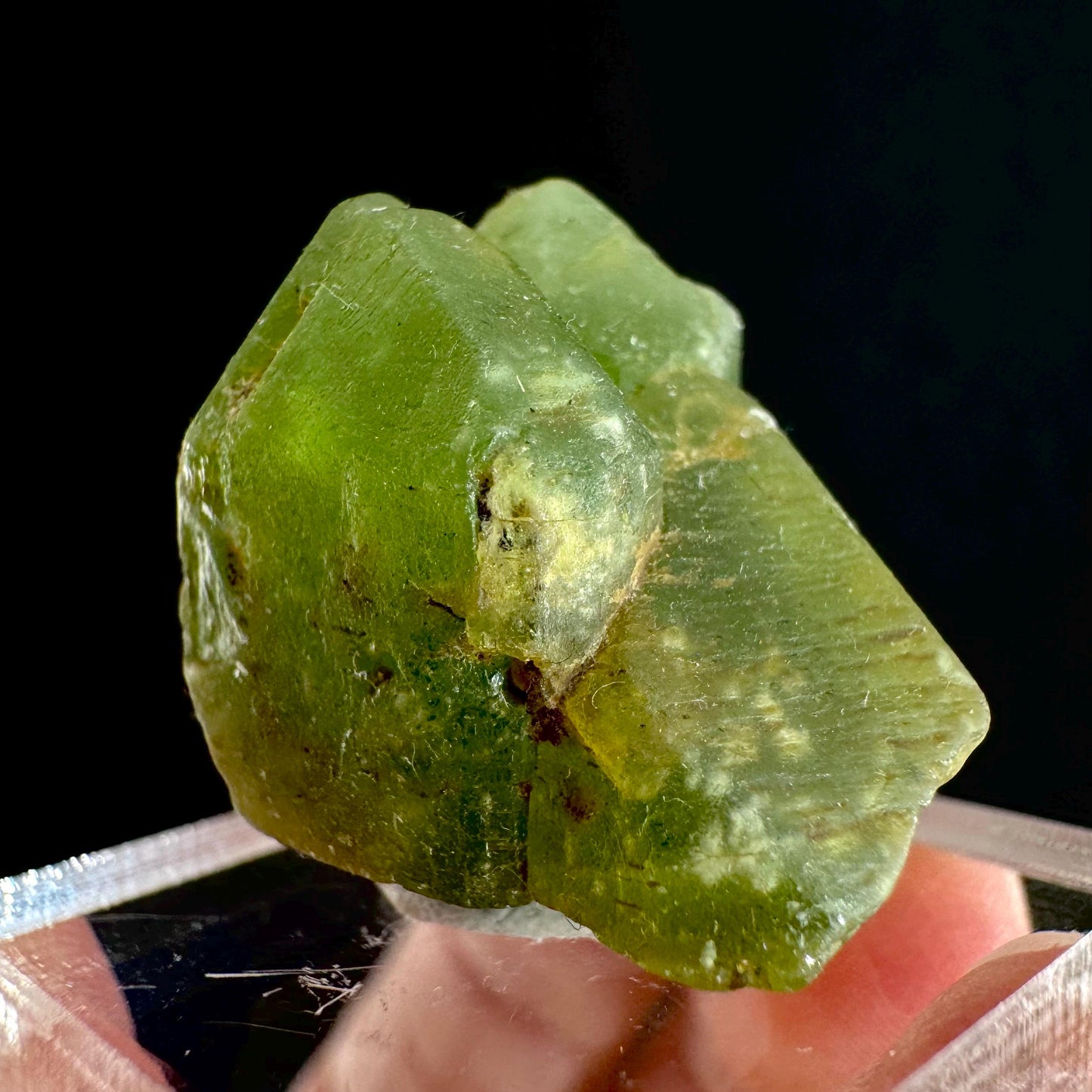 Peridot (Pakistan) | naturally terminated peridot crystal, mineral specimen