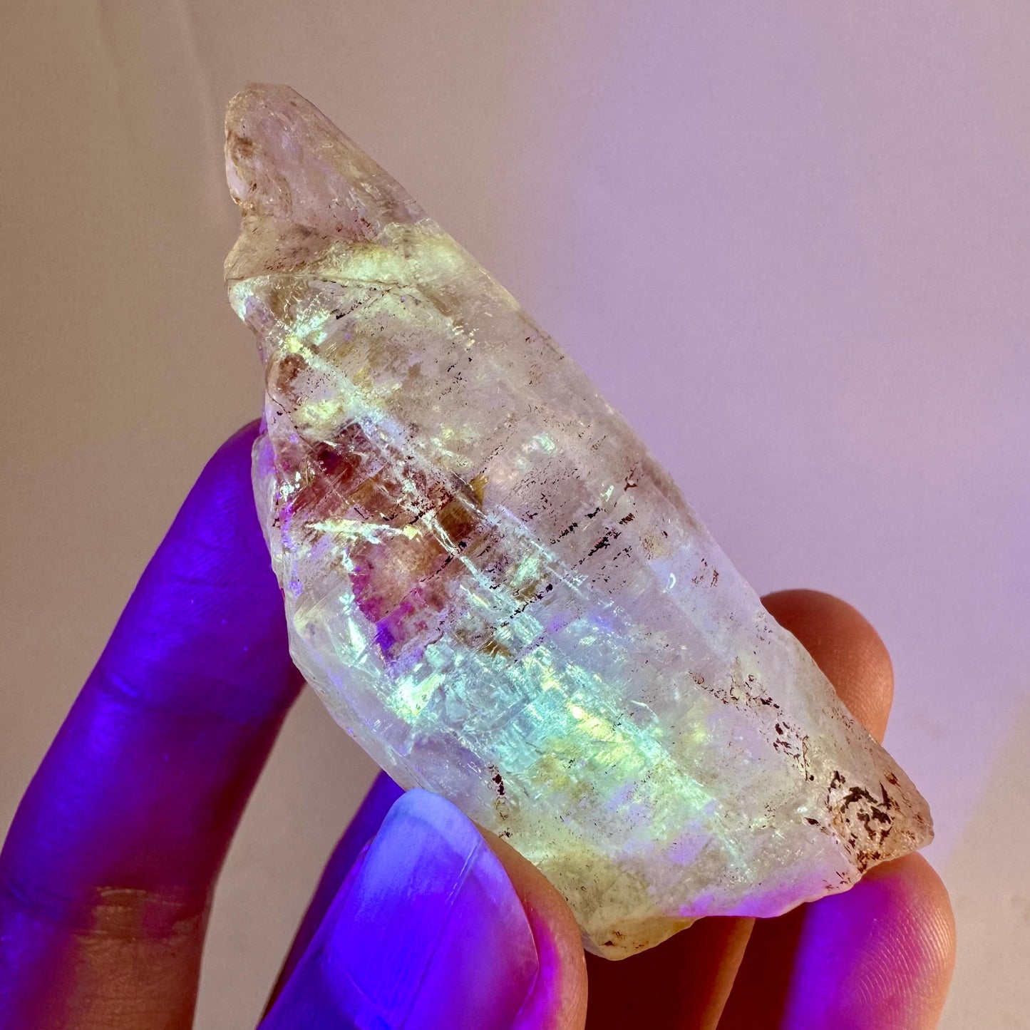 UV Reactive Petroleum Quartz (Madagascar) | natural firefly petroleum quartz crystal, fluorescent minerals