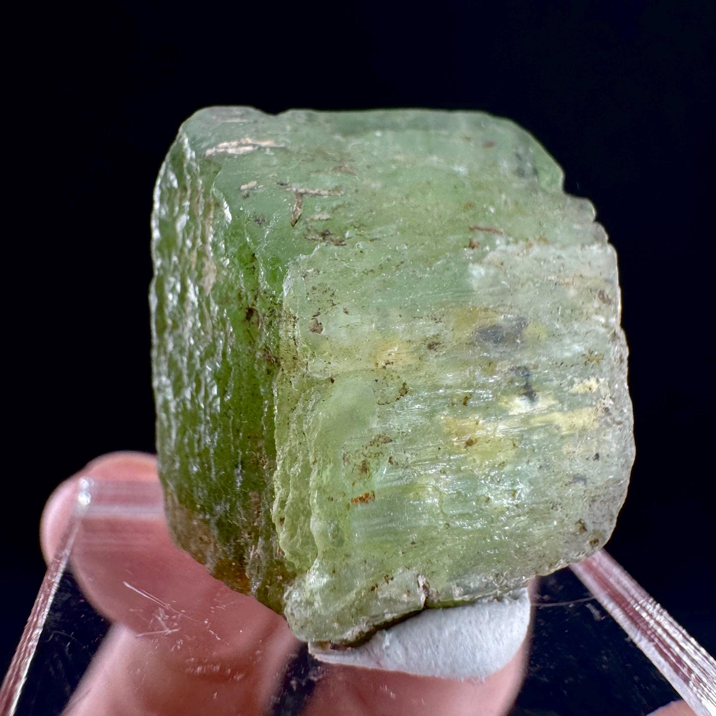 Peridot (Pakistan) | naturally terminated peridot crystal, mineral specimen