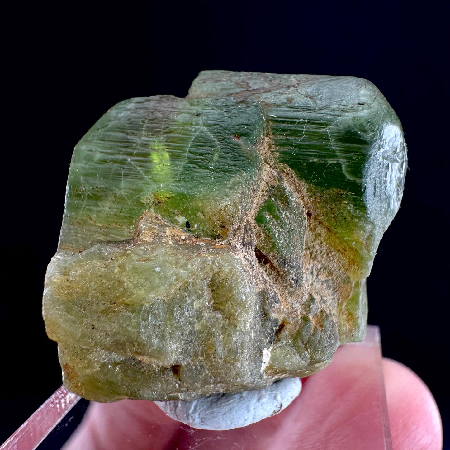 Peridot (Pakistan) | naturally terminated peridot crystal, mineral specimen