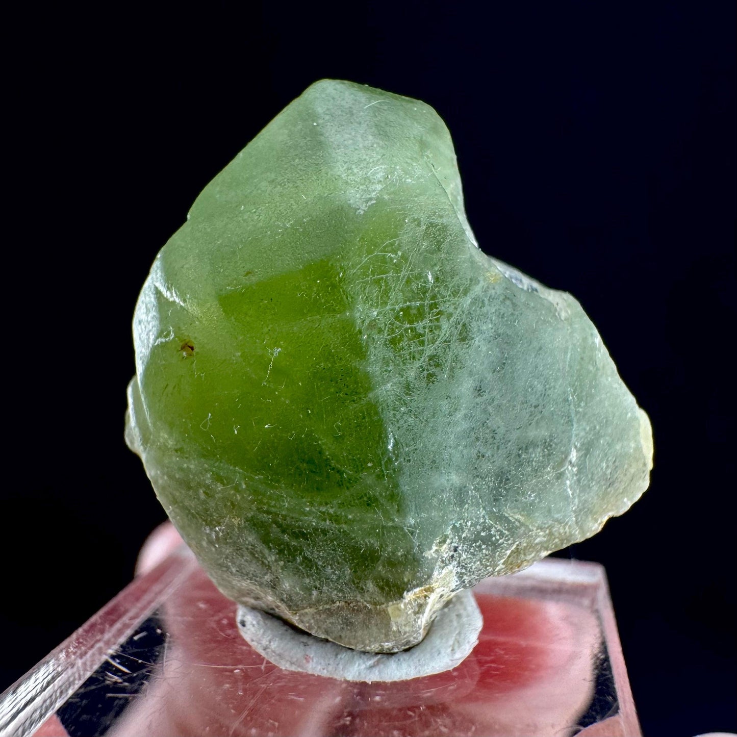 Peridot (Pakistan) | naturally terminated peridot crystal, mineral specimen