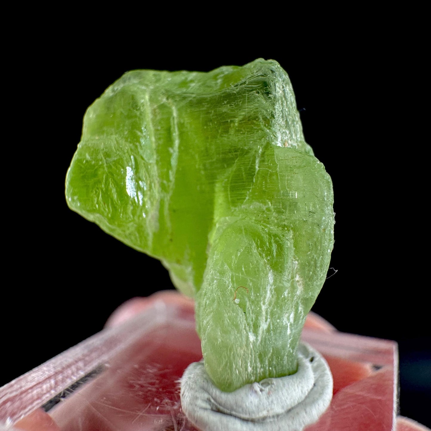Peridot (Pakistan) | naturally terminated peridot crystal, mineral specimen