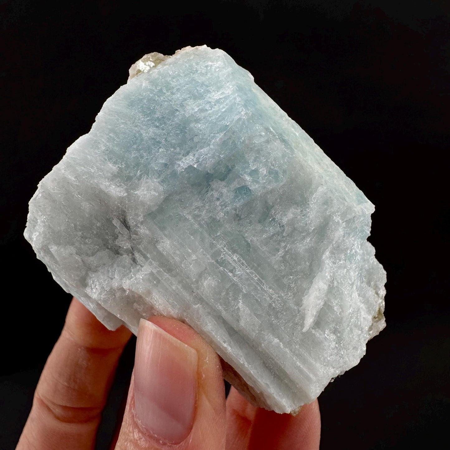 Aquamarine (Pakistan) | natural aquamarine crystal, mineral specimen