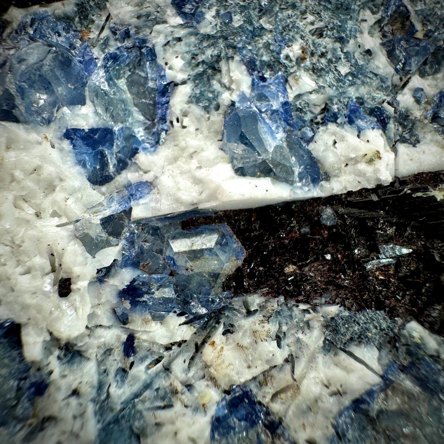 Benitoite with Joaquinite & Neptunite (California, USA) | UV reactive benitoite crystal, rare mineral specimen