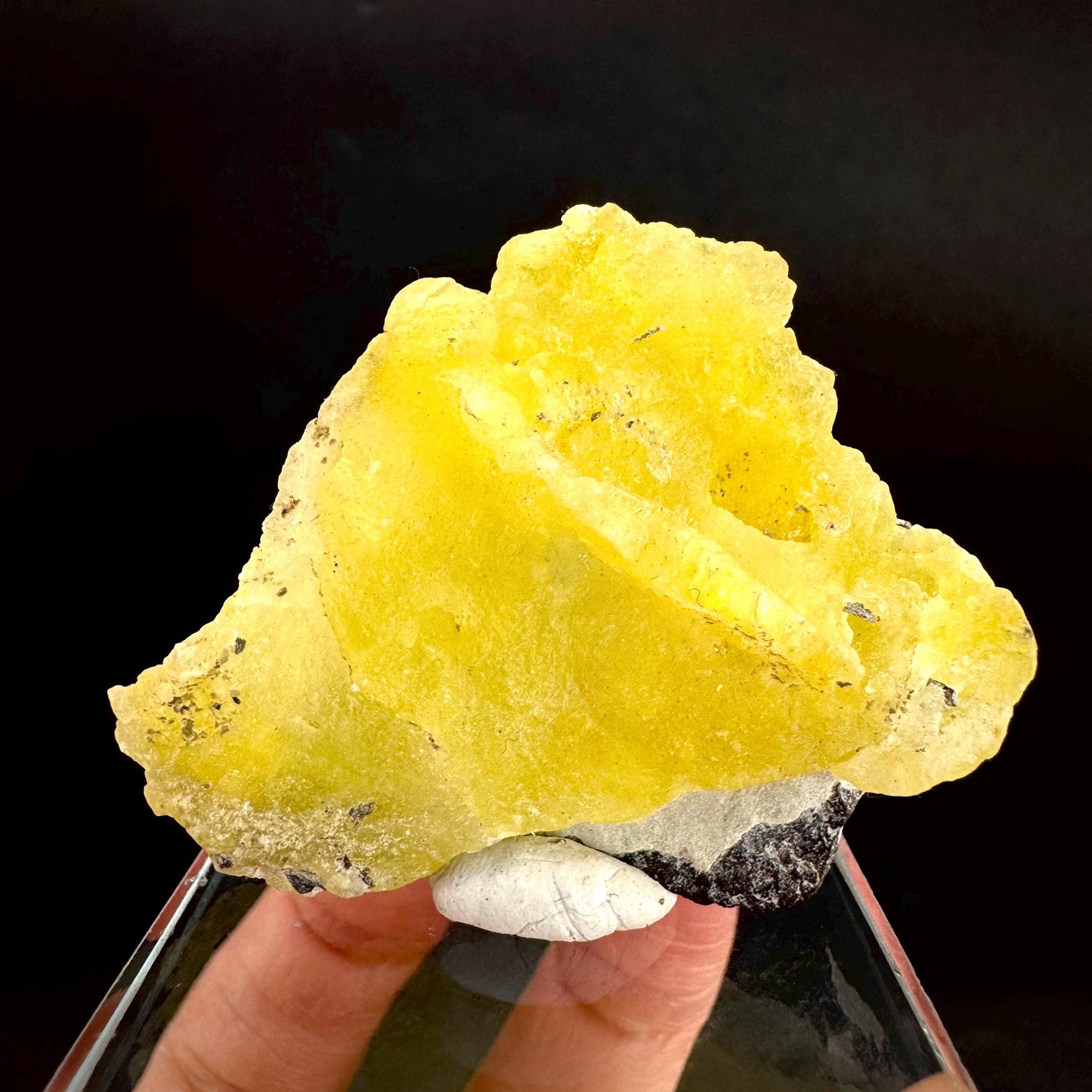 Brucite | Yellow Crystal, Lustrous Mineral Specimen From Pakistan