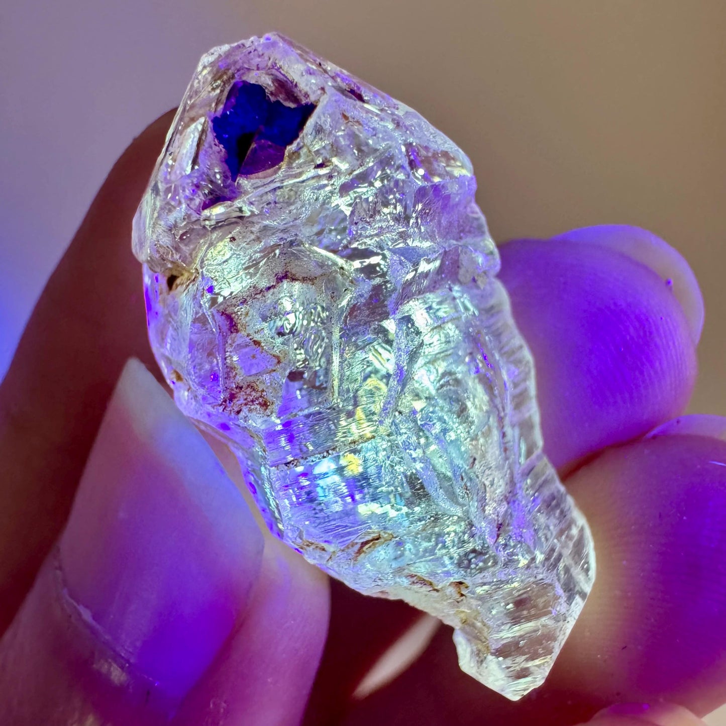 Petroleum Quartz | UV reactive firefly crystal, fluorescent mineral specimen from Madagascar