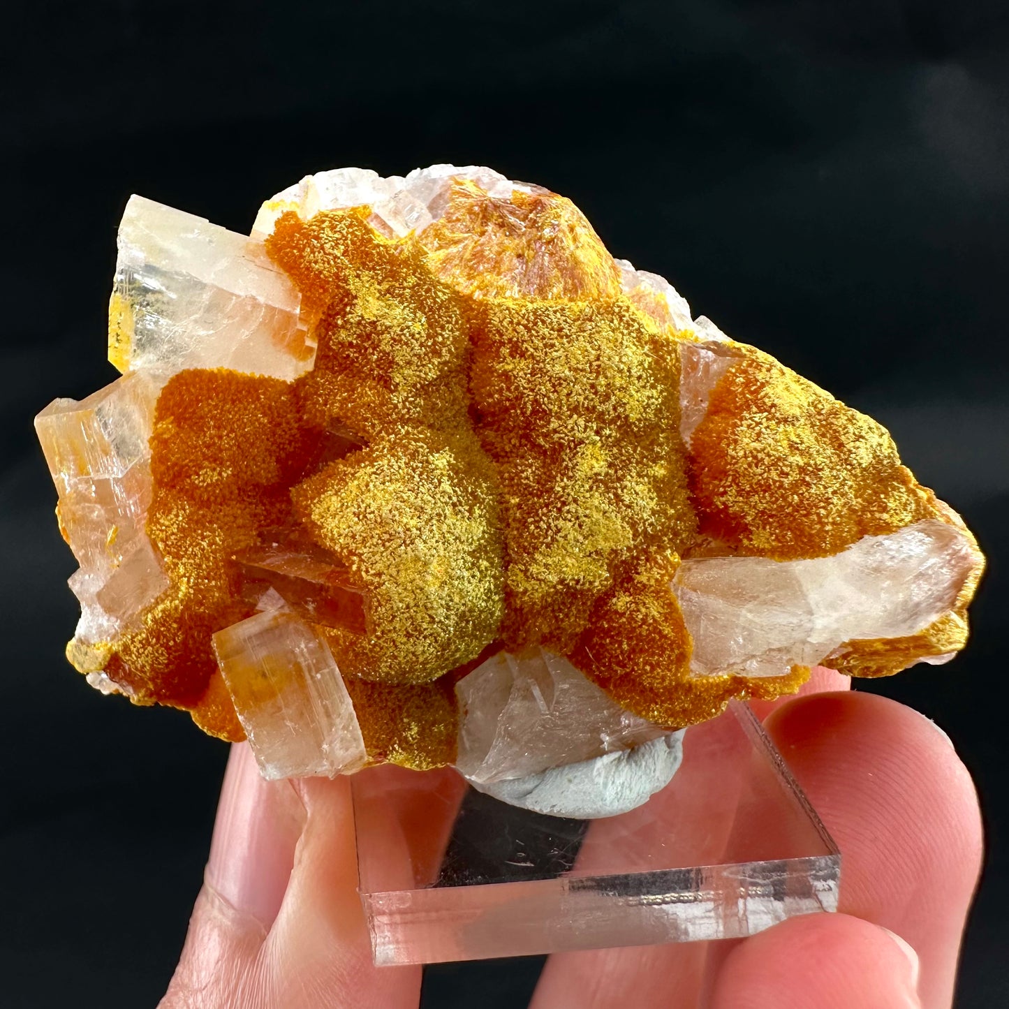 Barite on Orpiment (Peru), Orpiment specimen, mineral specimen