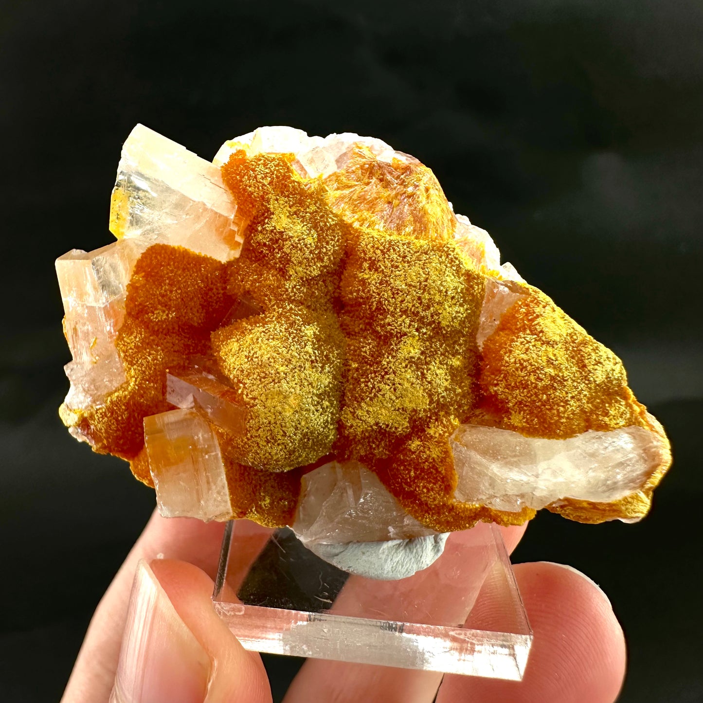 Barite on Orpiment (Peru), Orpiment specimen, mineral specimen