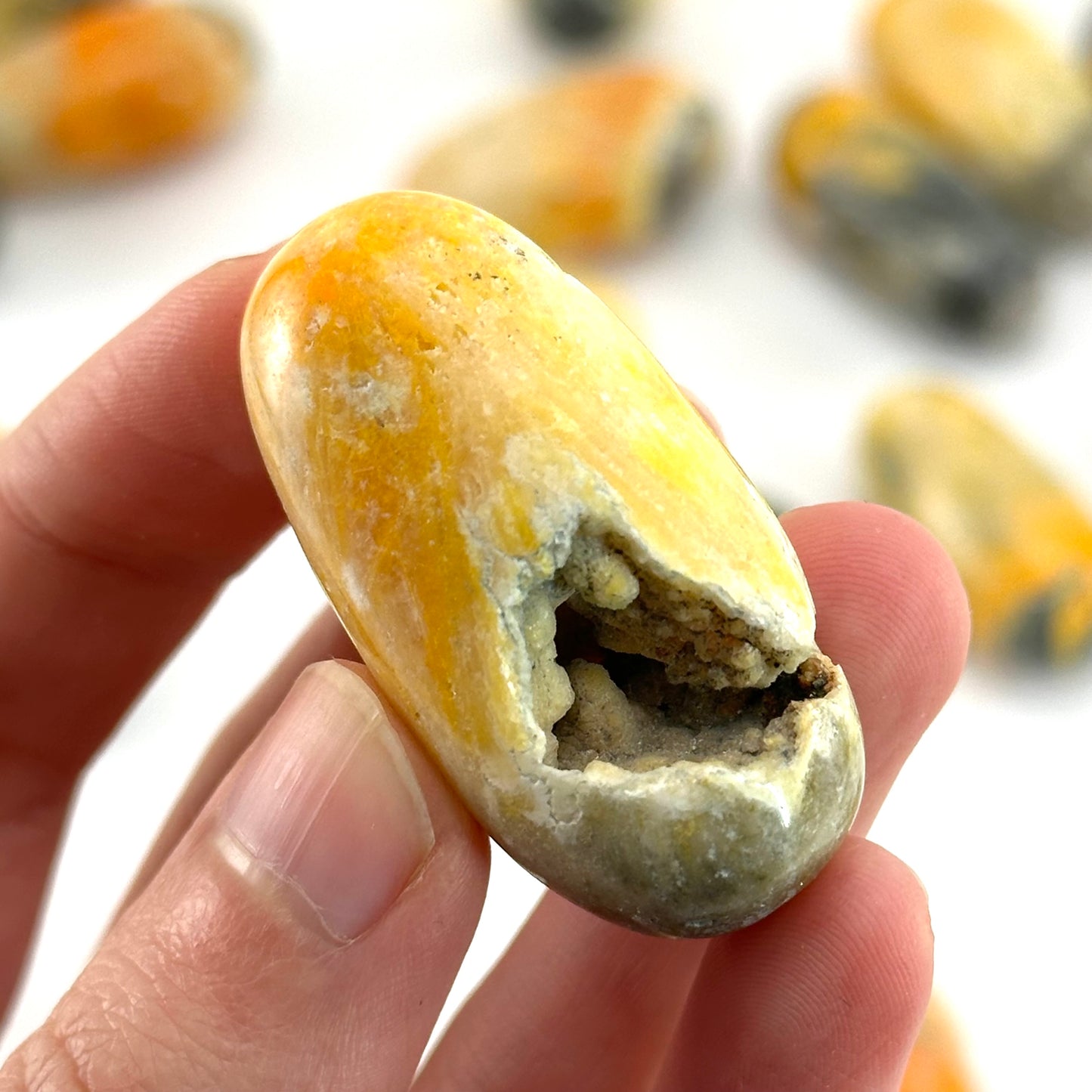 ONE Polished Bumblebee Jasper, bumblebee jasper tumble, tumbled stones