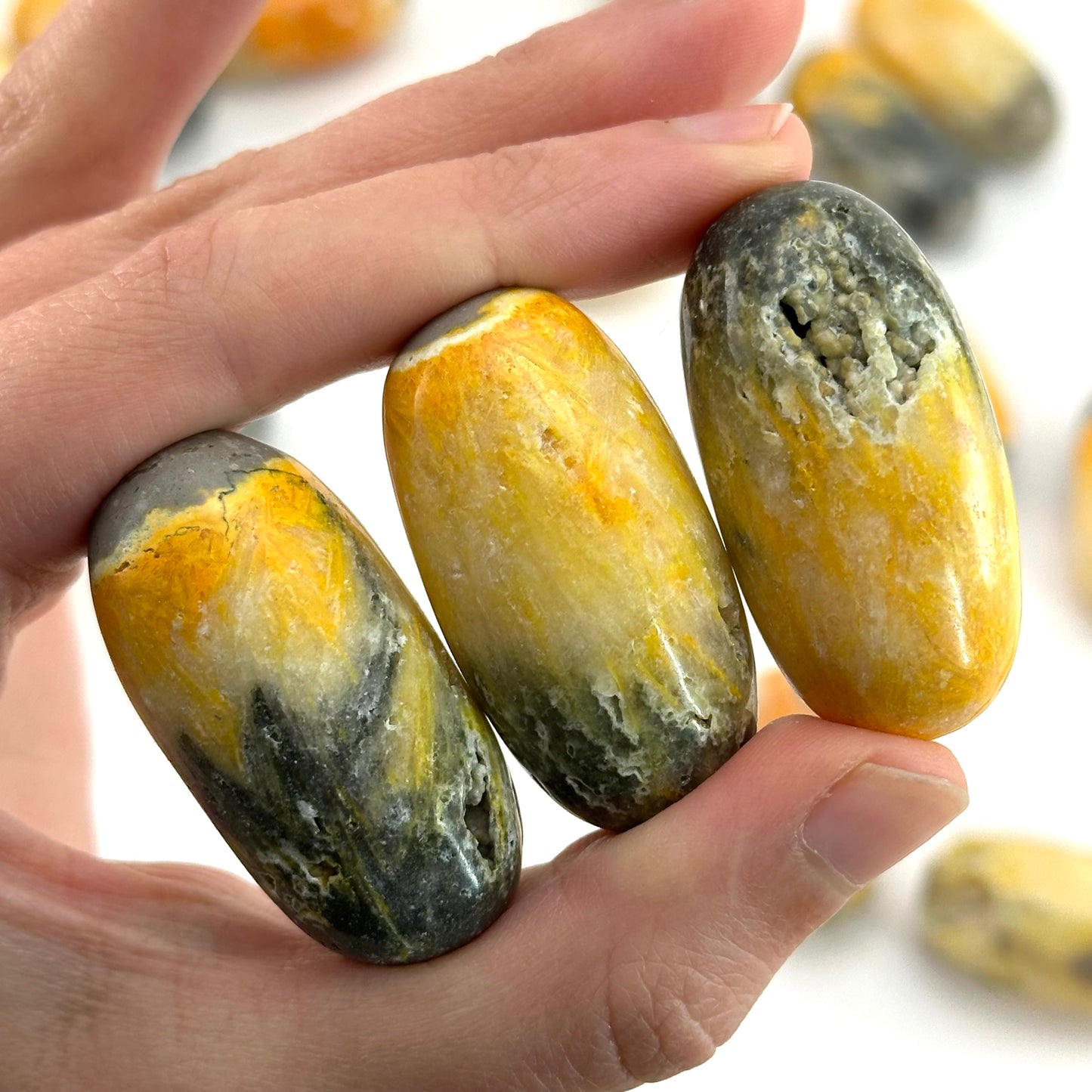 ONE Polished Bumblebee Jasper, bumblebee jasper tumble, tumbled stones