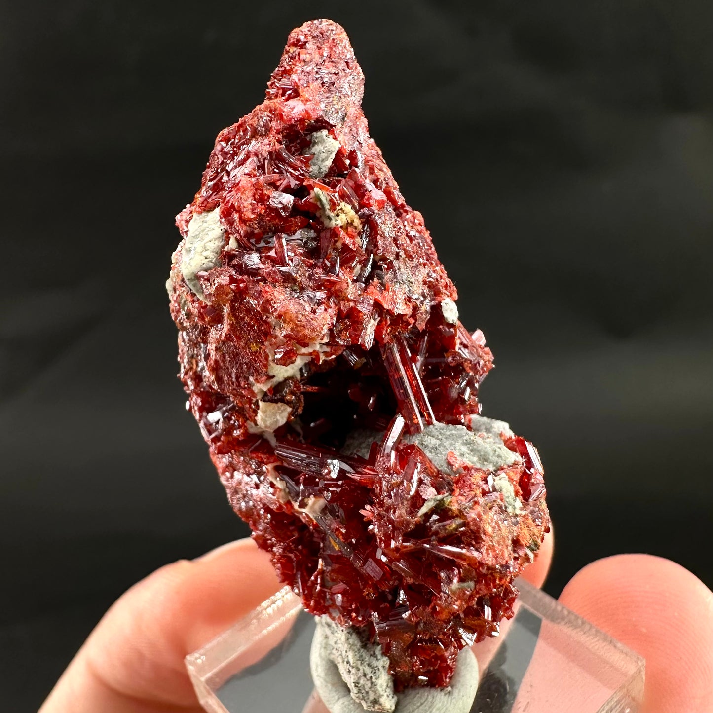 Realgar (Peru), realgar specimen, realgar crystal, mineral specimen