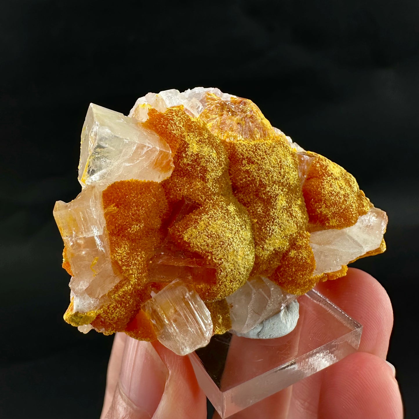 Barite on Orpiment (Peru), Orpiment specimen, mineral specimen