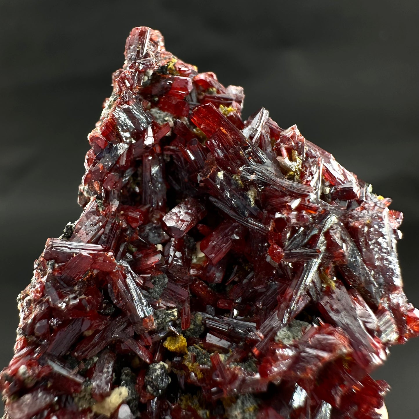 Realgar w/ Orpiment (Peru), realgar specimen, orpiment crystal, realgar crystal, mineral specimen