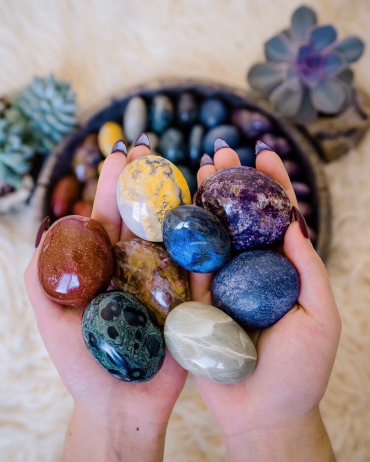 Chakra crystal set, palm stone set, chakra crystals, pocket stone, rainbow palm stone set