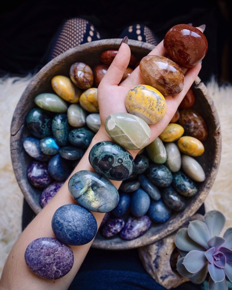Chakra crystal set, palm stone set, chakra crystals, pocket stone, rainbow palm stone set
