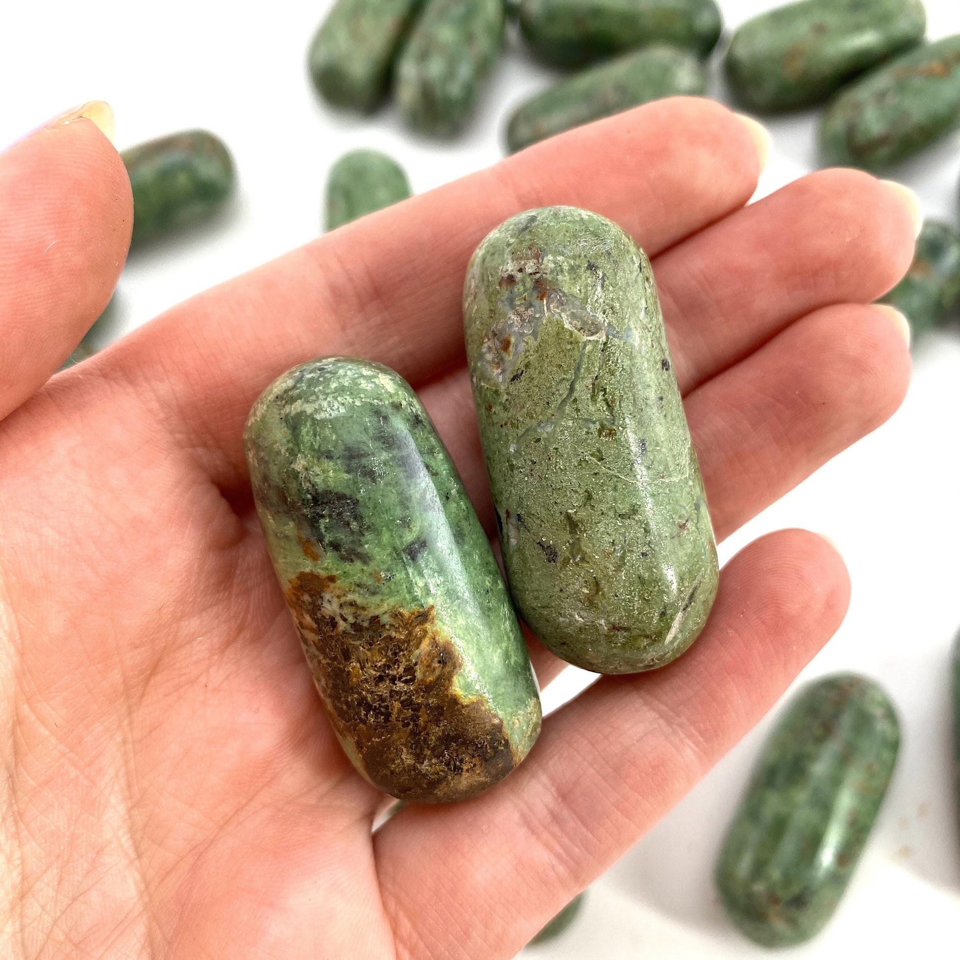 ONE Polished Chrysoprase, green chrysoprase, tumbled chrysoprase, polished chrysoprase, chrysoprase palm stone