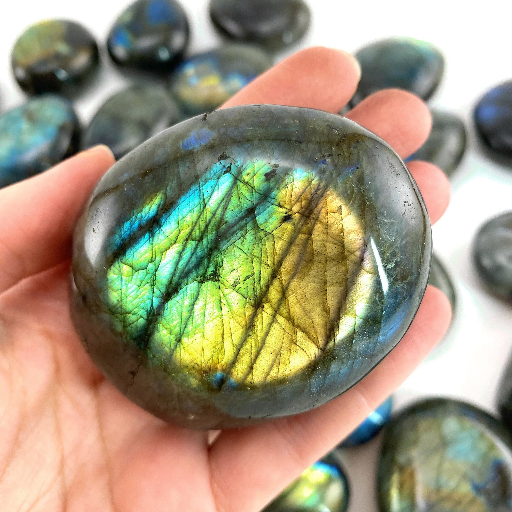 Flashy Labradorite Palm Stone, labradorite palmstone, blue labradorite, flashy labradorite, palm stones
