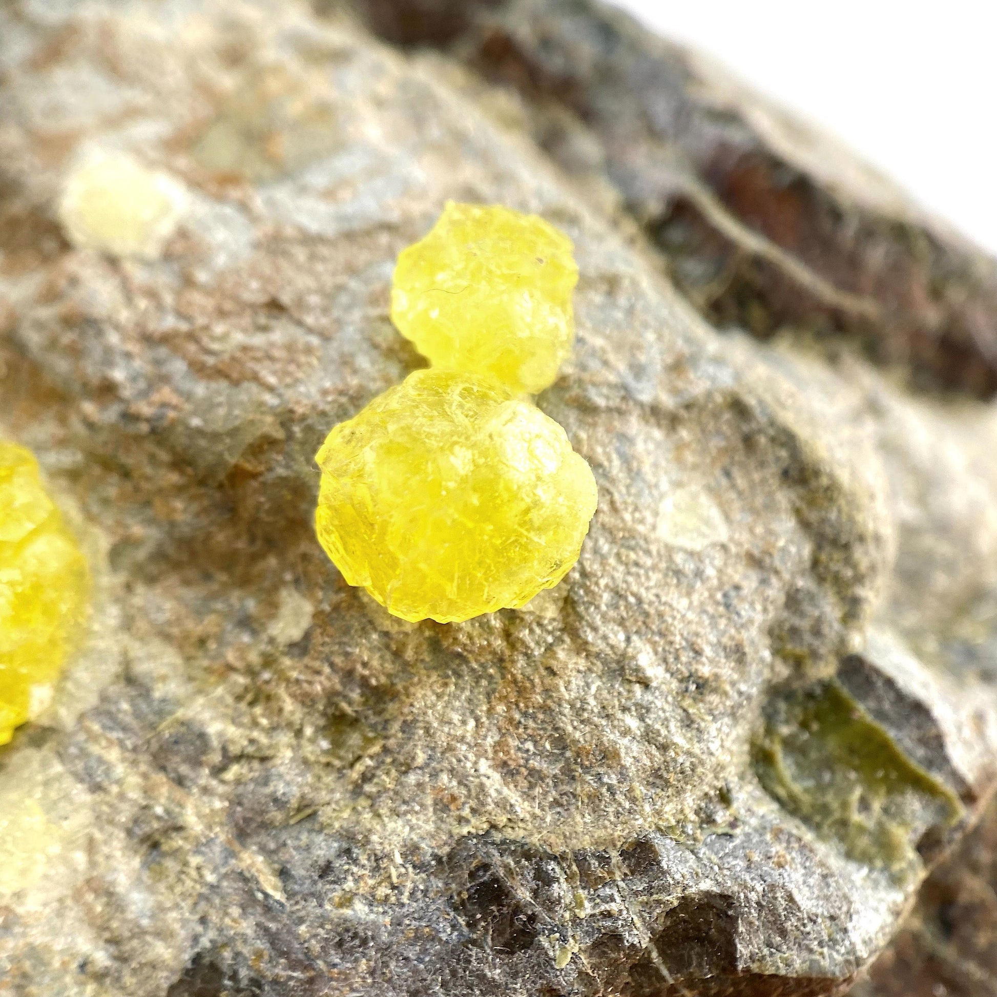 High Grade Yellow Brucite (Pakistan), yellow brucite specimen, raw brucite, yellow brucite crystal