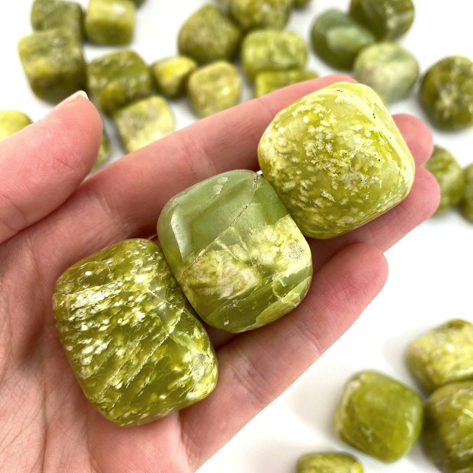 ONE tumbled serpentine, natural green serpentine, polished serpentine, serpentine tumble, serpentine crystal