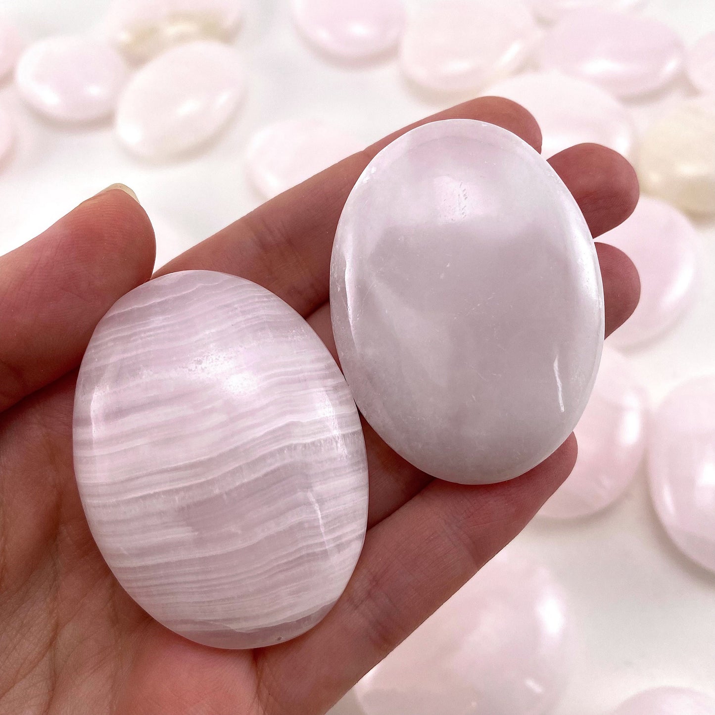 UV-reactive Mangano Calcite Palm Stone, mangano calcite, mangano calcite palmstone, palm stone, worry stone