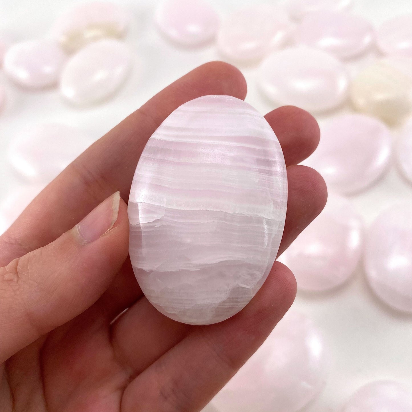 UV-reactive Mangano Calcite Palm Stone, mangano calcite, mangano calcite palmstone, palm stone, worry stone