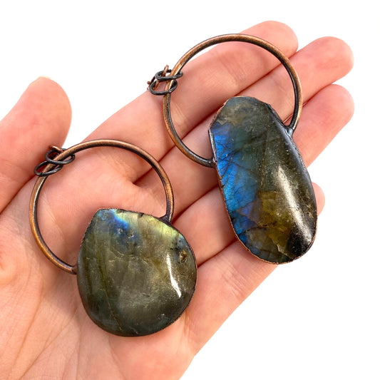 Labradorite Necklace, flashy labradorite necklace, crystal pendant, labradorite crystal necklace
