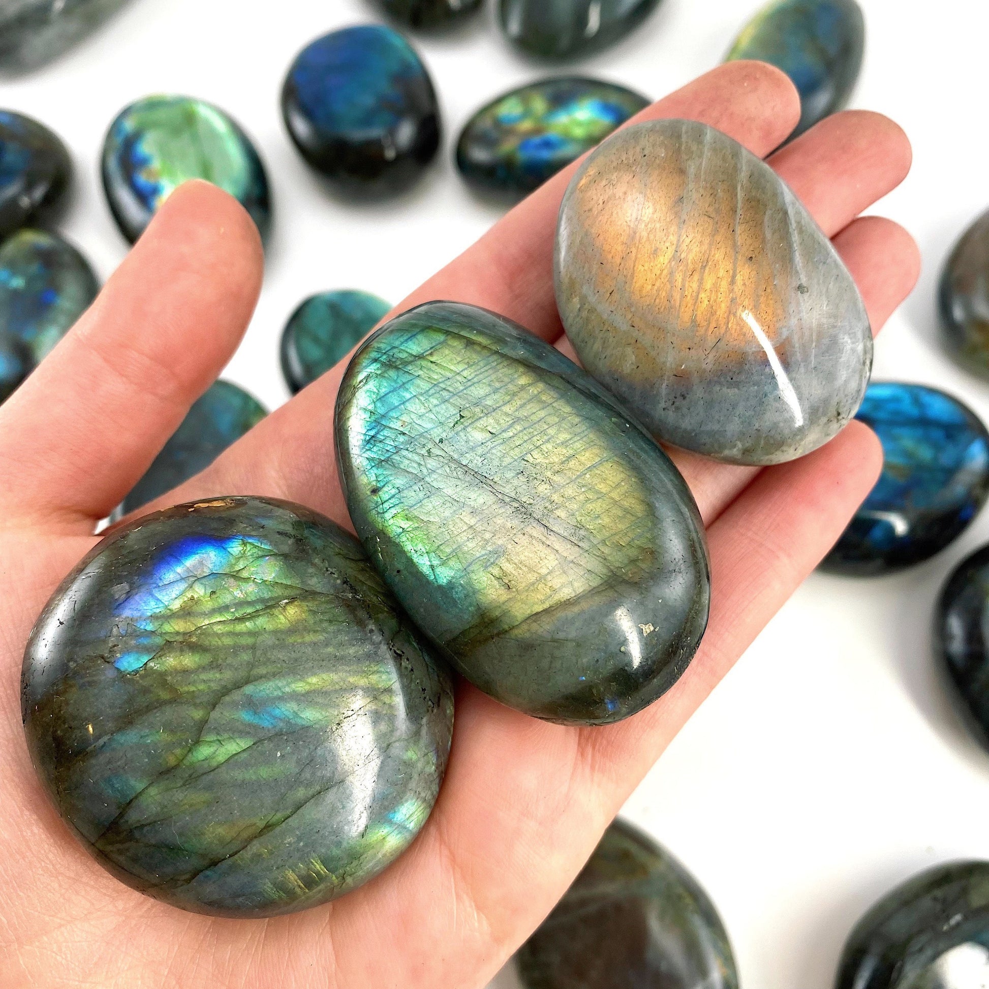 Flashy Labradorite Palm Stone, labradorite palmstone, blue labradorite, flashy labradorite, palm stones