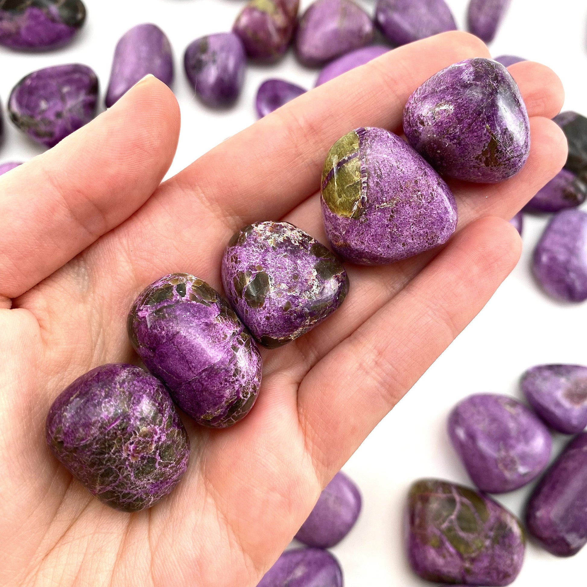 ONE Stichtite Tumble (South Africa) | purple stichtite, stichtite with serpentine, atlantisite, tumbled crystals, tumbled stichtite