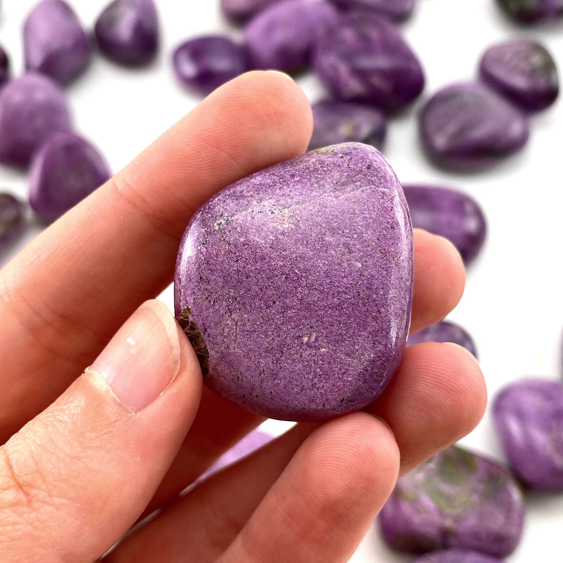 ONE Stichtite Tumble (South Africa) | purple stichtite, stichtite with serpentine, atlantisite, tumbled crystals, tumbled stichtite