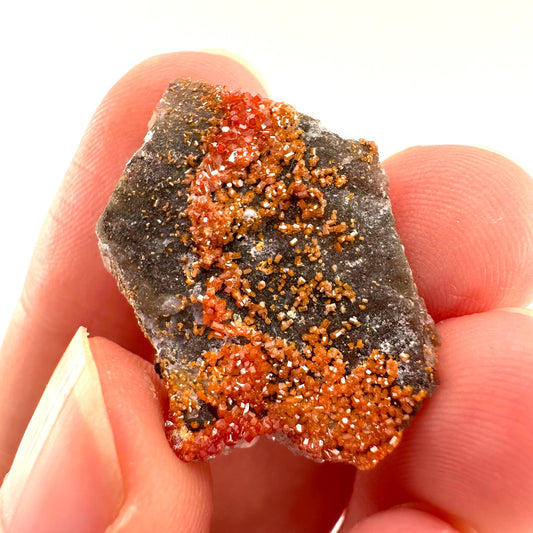 Vanadinite Crystal (Arizona, USA), raw vanadinite, vanadinite specimen