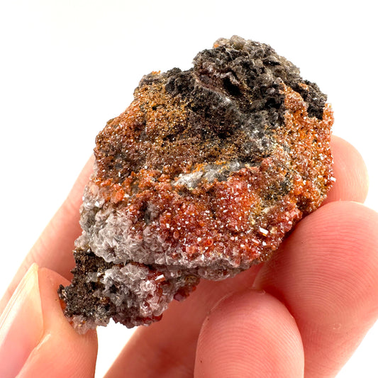 Vanadinite Crystal (Arizona, USA), raw vanadinite, vanadinite specimen