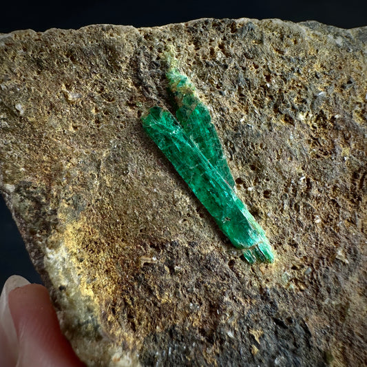 Natural Emerald on Matrix (Pakistan) | beryl var. emerald, green emerald, raw emerald, emerald crystal, mineral specimen